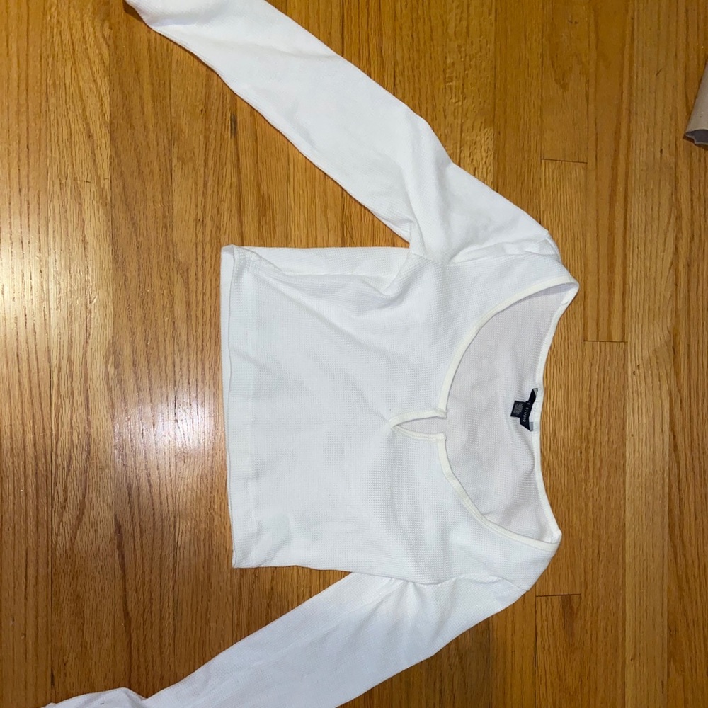 A white long sleeve crop top!
